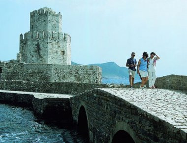 Μέχρι στη Μεθώνη έφτασαν 110 παράνομοι μετανάστες